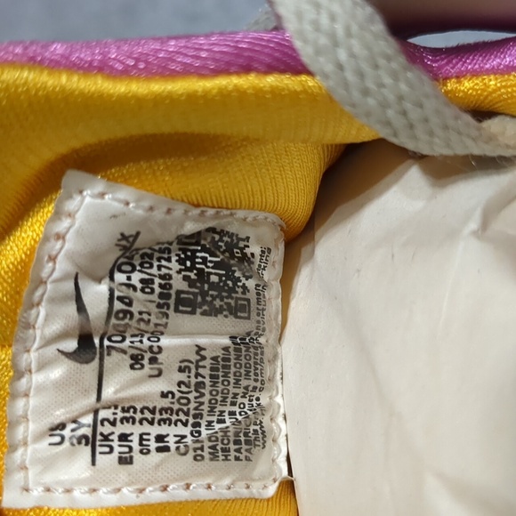 Nike Air Huarache Grey yellow pink 3Y - Picture 8 of 9